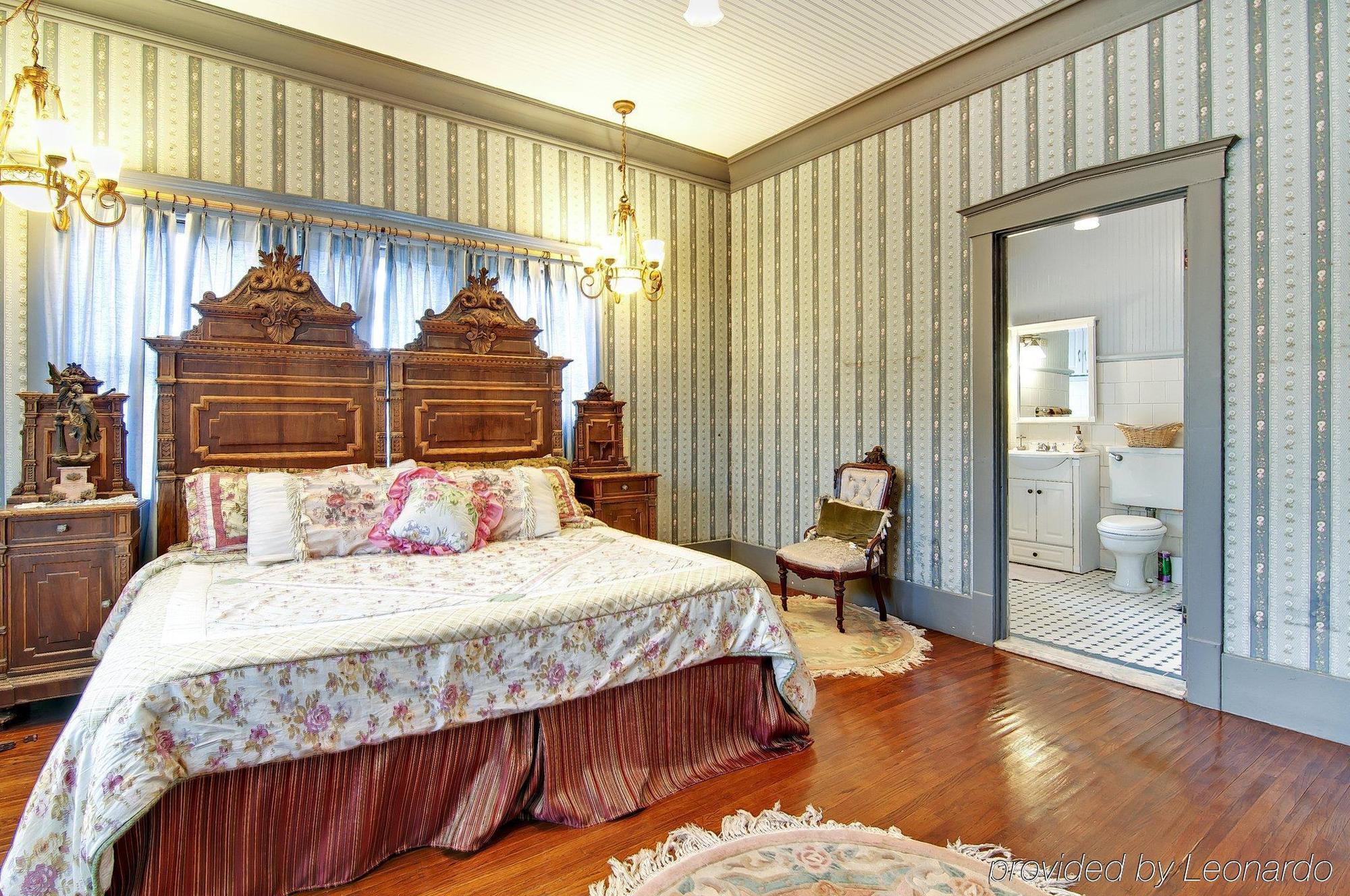 Manoa Valley Inn Гонолулу Екстер'єр фото